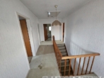 Flur im Dachgeschoss - Bild II - Einfamilienhaus in Börger! Viel Platz für handwerkliches Geschick!