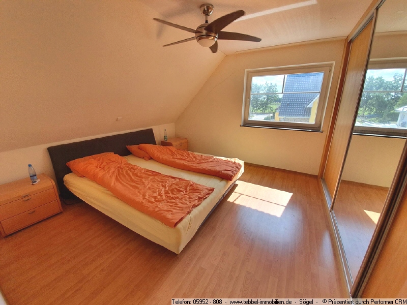 Schlafzimmer 1 im Dachgeschoss