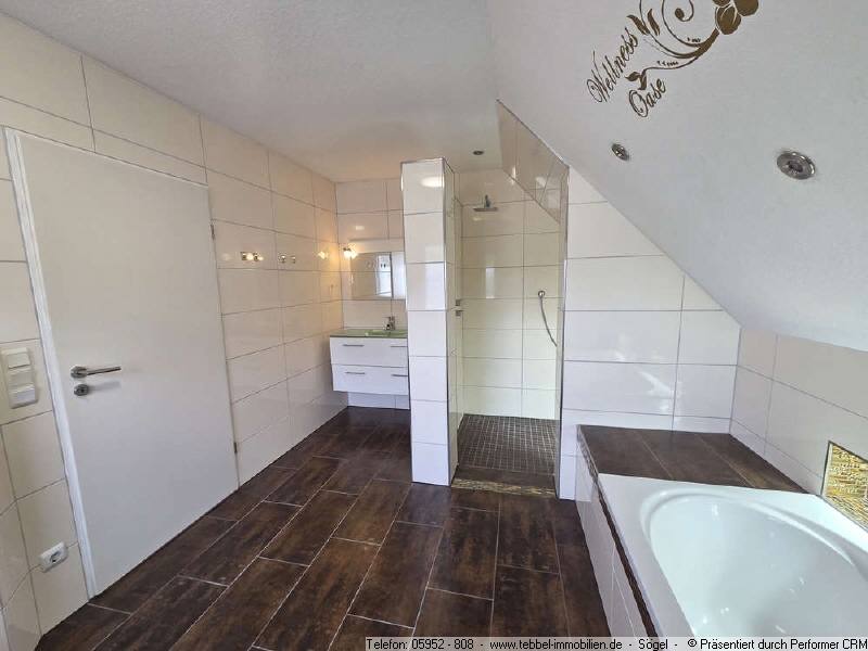 Badezimmer im Obergeschoss