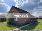 Fehnhaus in Ostrhauderfehn am Kanal - Grd. ca. 5.886 m²! - Einfamilienhaus in Ostrhauderfehn verkauft