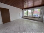 Wohn- Esszimmer im Erdgeschoss - Bild II - Wohnhaus mit 2 Wohnungen und Büro in Klein Berßen!