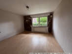 Schlafzimmer - Wohnhaus mit 2 Wohnungen und Büro in Klein Berßen!
