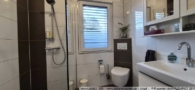 Badezimmer im Erdgeschoss - Geräumiger Bungalow mit Mansarddach in Werlte!