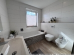 Badezimmer - Bild II - Moderne Eleganz - Einfamilienhaus mit Doppelgarage in Werpeloh!