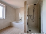Badezimmer - Bild II - Gepflegte Doppelhaushälfte in Sögel - ideal für Kapitalanleger