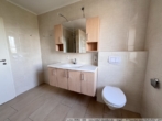 Badezimmer - Bild III - Gepflegte Doppelhaushälfte in Sögel - ideal für Kapitalanleger