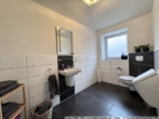WC - Interessante Gewerbefläche / Halle mit Büro in Hüven zu vermieten