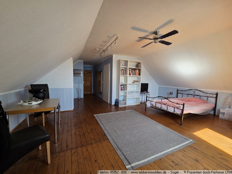 Studiozimmer - Bild II