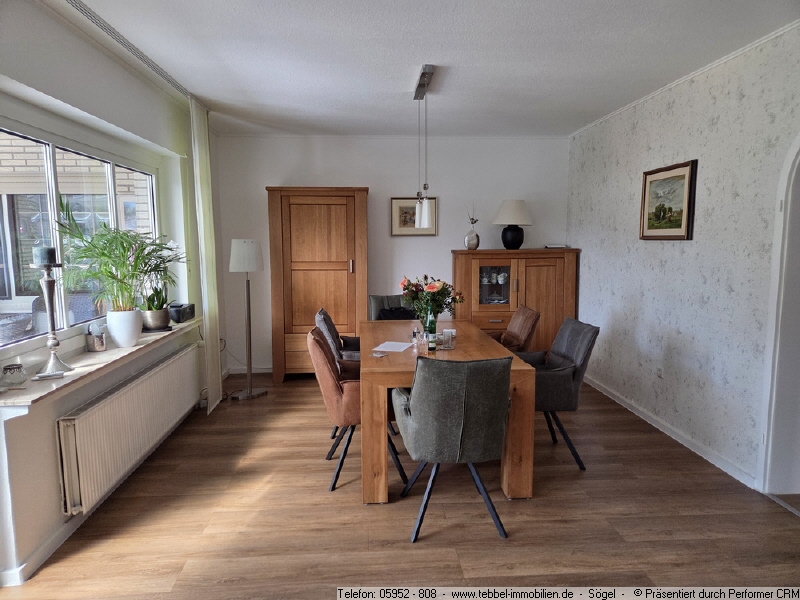 Wohn- und Esszimmer - Bild III