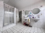 Badezimmer - Bild II - Großzügiges Einfamilienhaus in Werlte! Traumgrundstück!